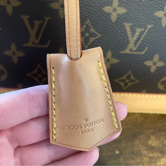 Louis Vuitton Alma PM - Picture 6 of 16